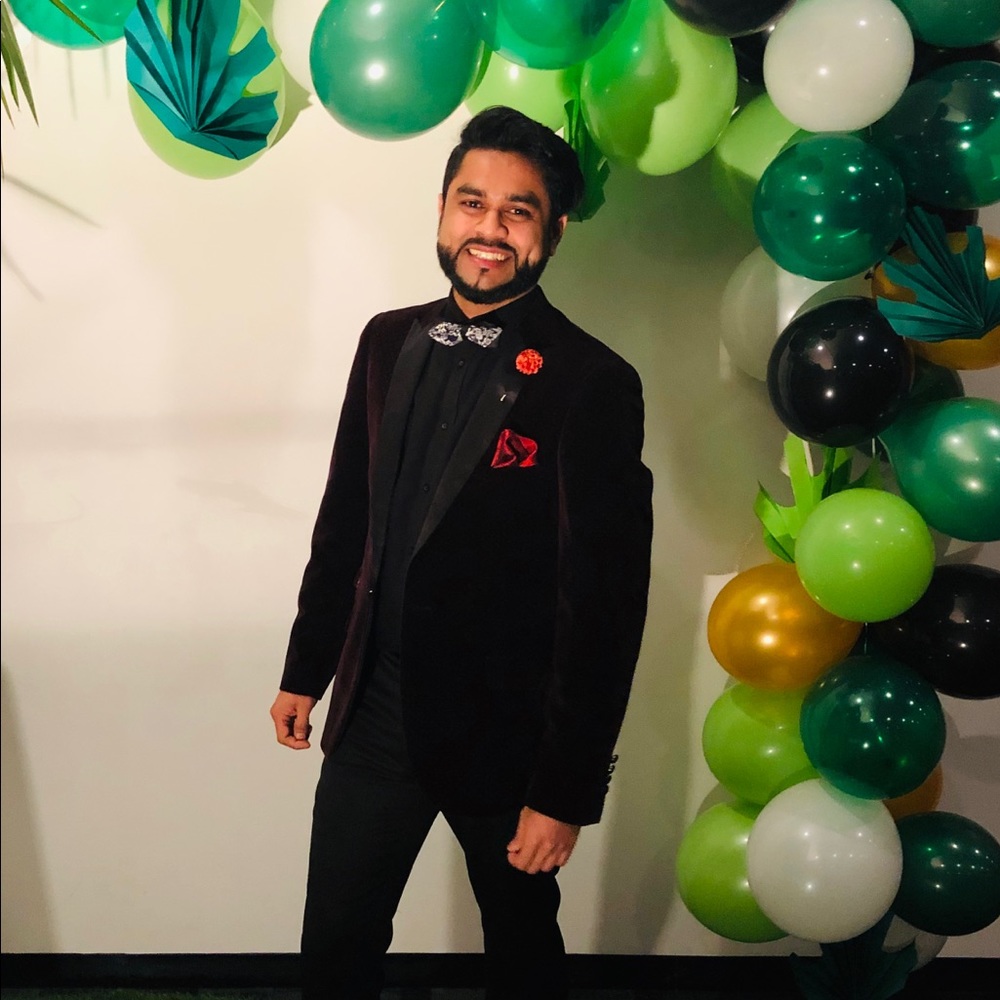 Meet your Posher, Golam